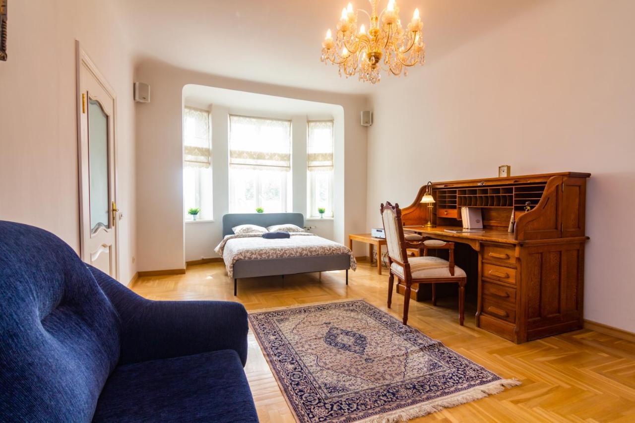 Classic Style Apartment In The Center Of Riga Eksteriør bilde
