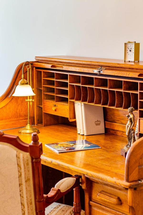 Classic Style Apartment In The Center Of Riga Eksteriør bilde